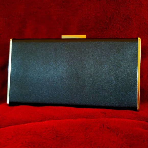 Gorgeous Art Deco Crystal Beaded Minaudiere - Picture 3 of 5